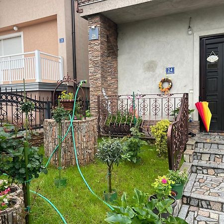 Villa Jankovic Modrica Exteriör bild